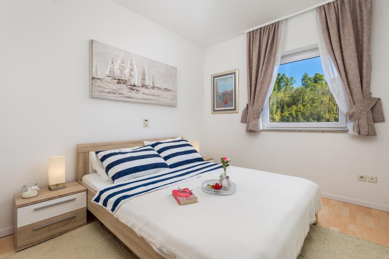 Light Summer Apartment With A Swimming Pool Opatija Extérieur photo